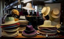 Chapeaux