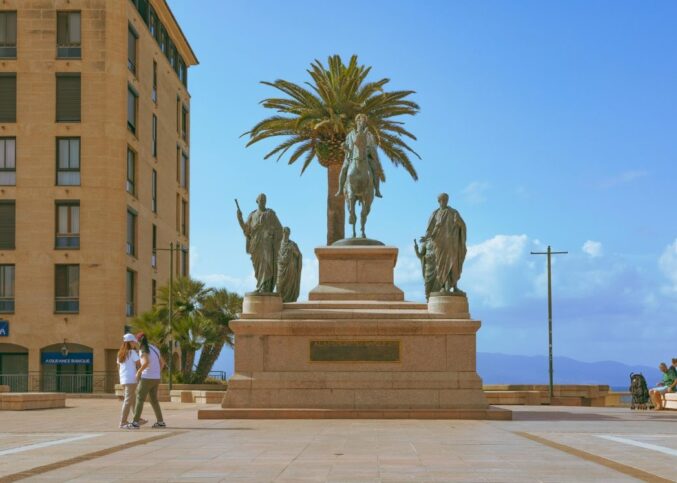 Monuments en Corse