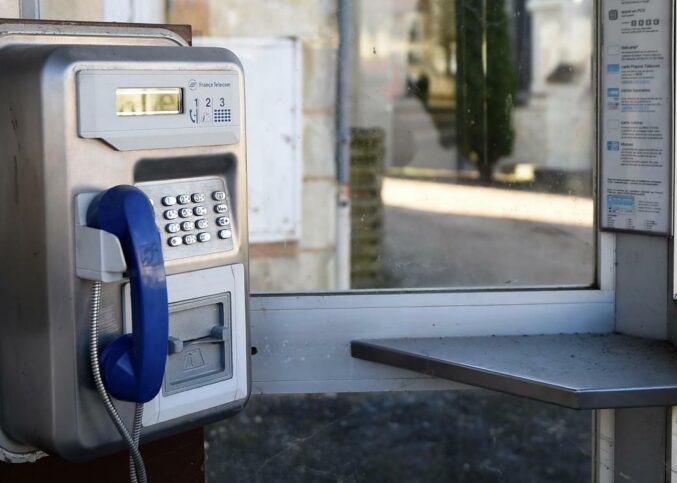 Cabine téléphonique